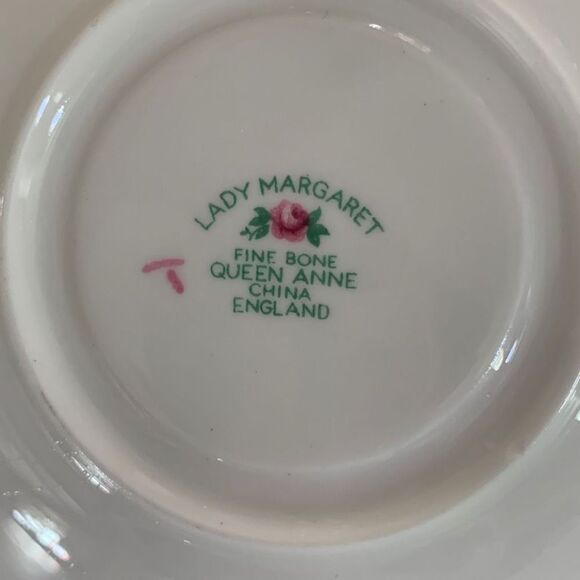 English Rose China Teacup & Saucer - Picture 5 of 6